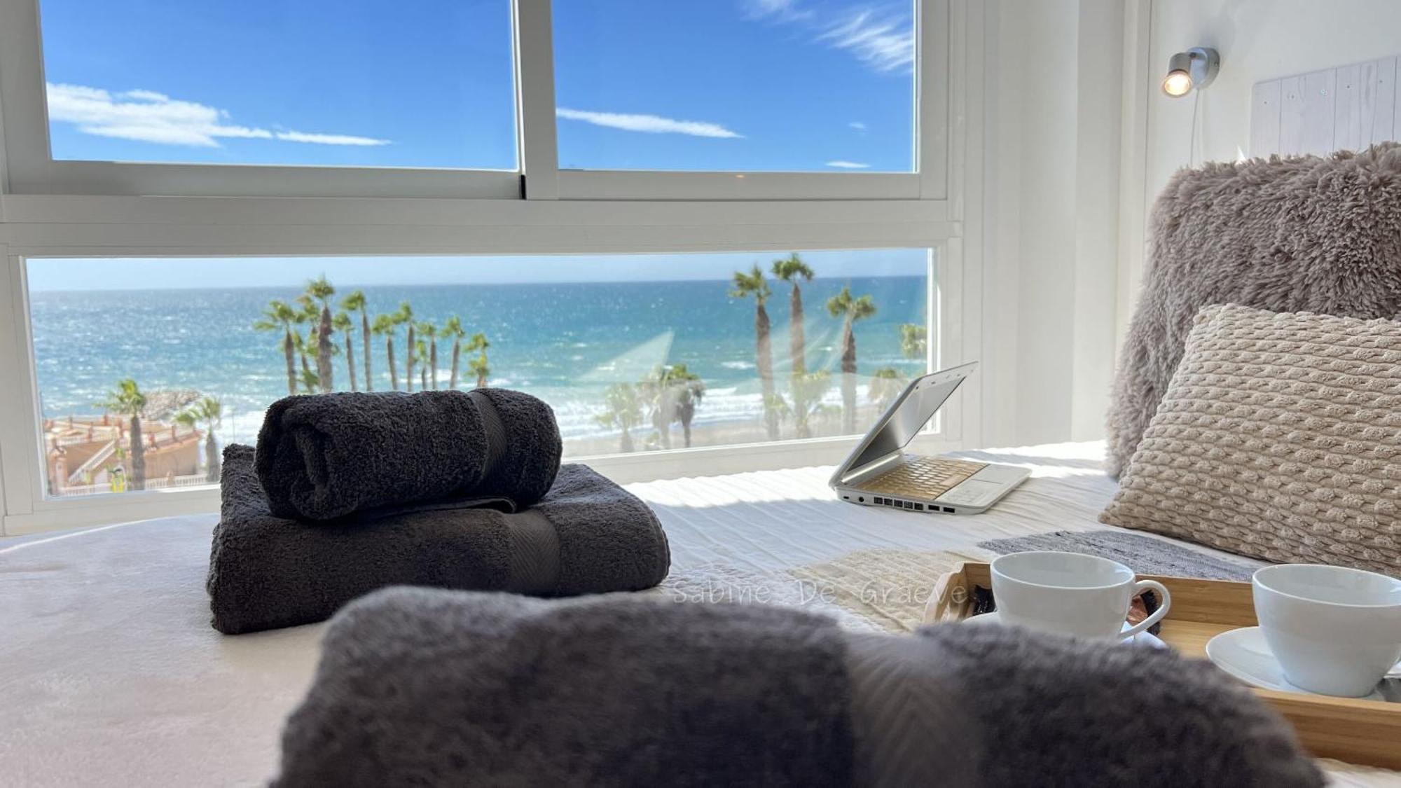 Nest By The Sea Wake Up With Ocean Views In Every Ruselo R408