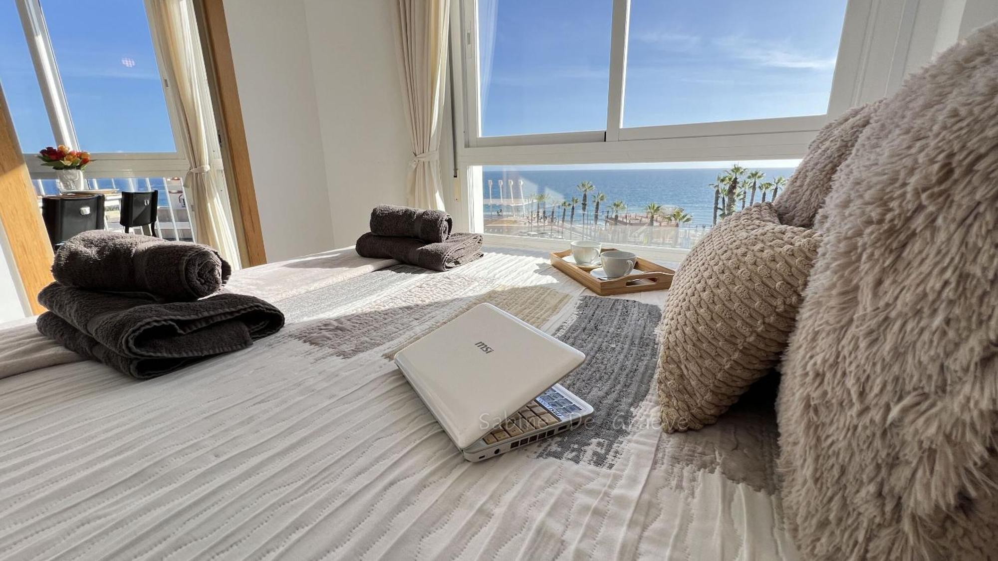 Nest By The Sea Wake Up With Ocean Views In Every Ruselo R408 Apartment *