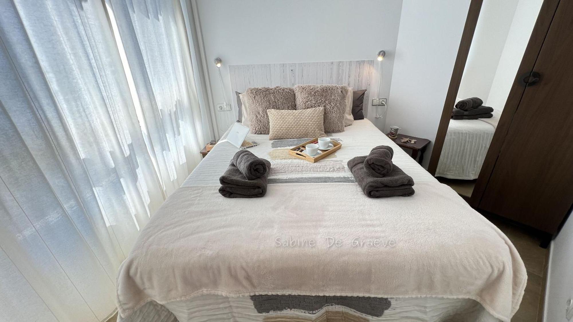 Apartment Nest By The Sea Wake Up With Ocean Views In Every Ruselo R408 *