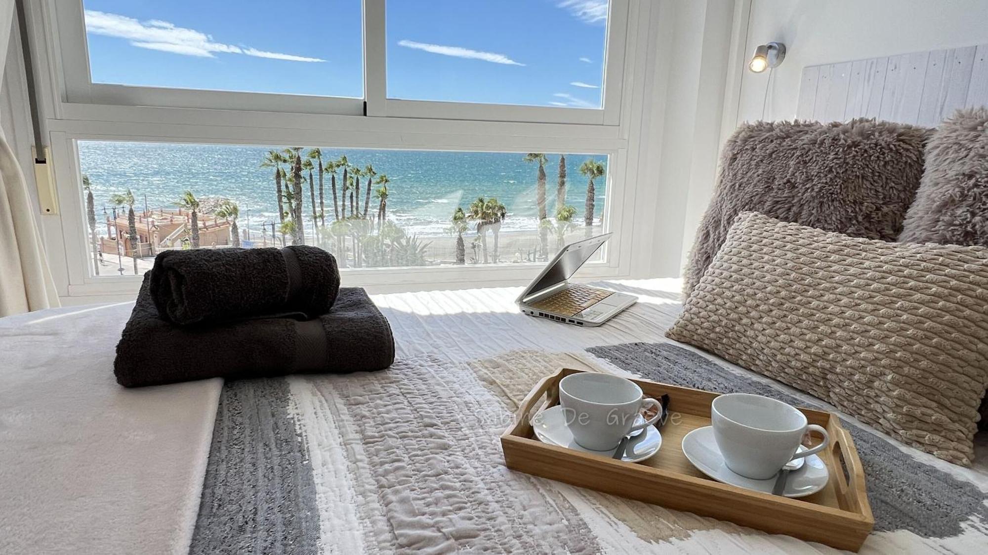 Apartment Nest By The Sea Wake Up With Ocean Views In Every Ruselo R408 *